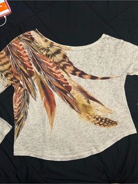 Feather Print Dolman Sleeve Women's Top - Beige